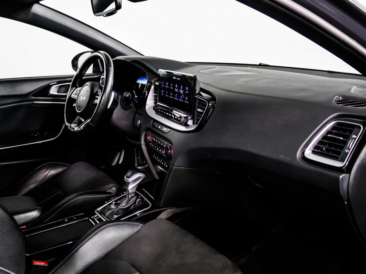 Kia Ceed III Рестайлинг, 2021 Фото №8