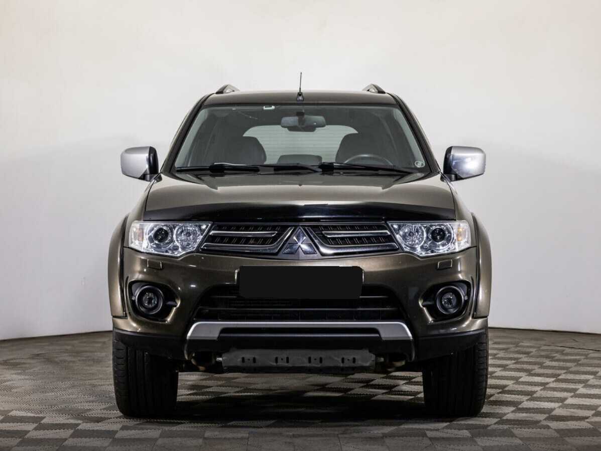 Mitsubishi Pajero Sport, 2015 Фото №2