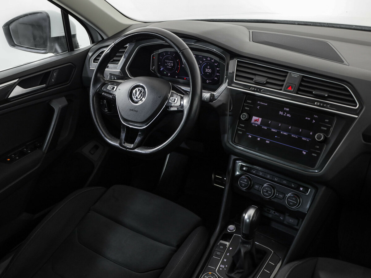 Volkswagen Tiguan II, 2019 Фото №9