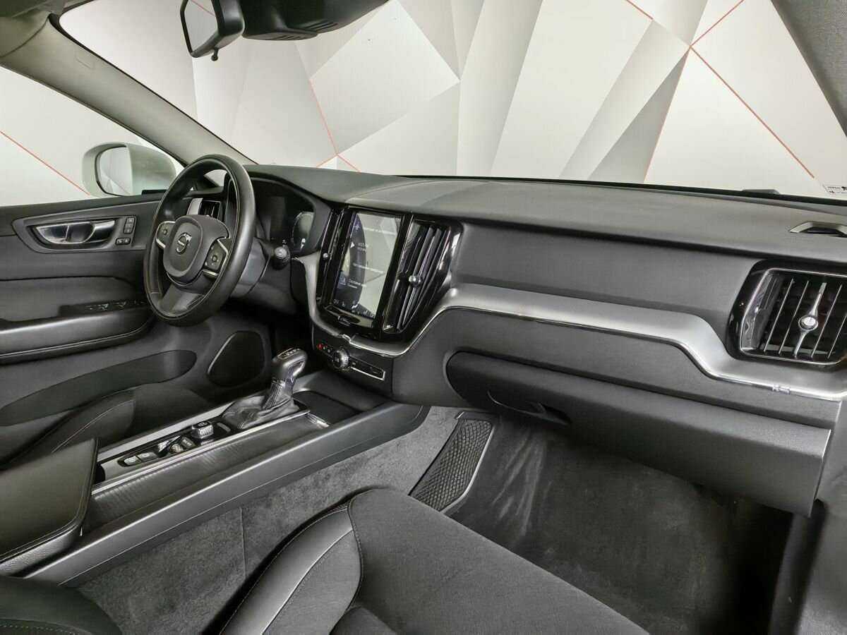 Volvo XC60, 2019 Фото №9