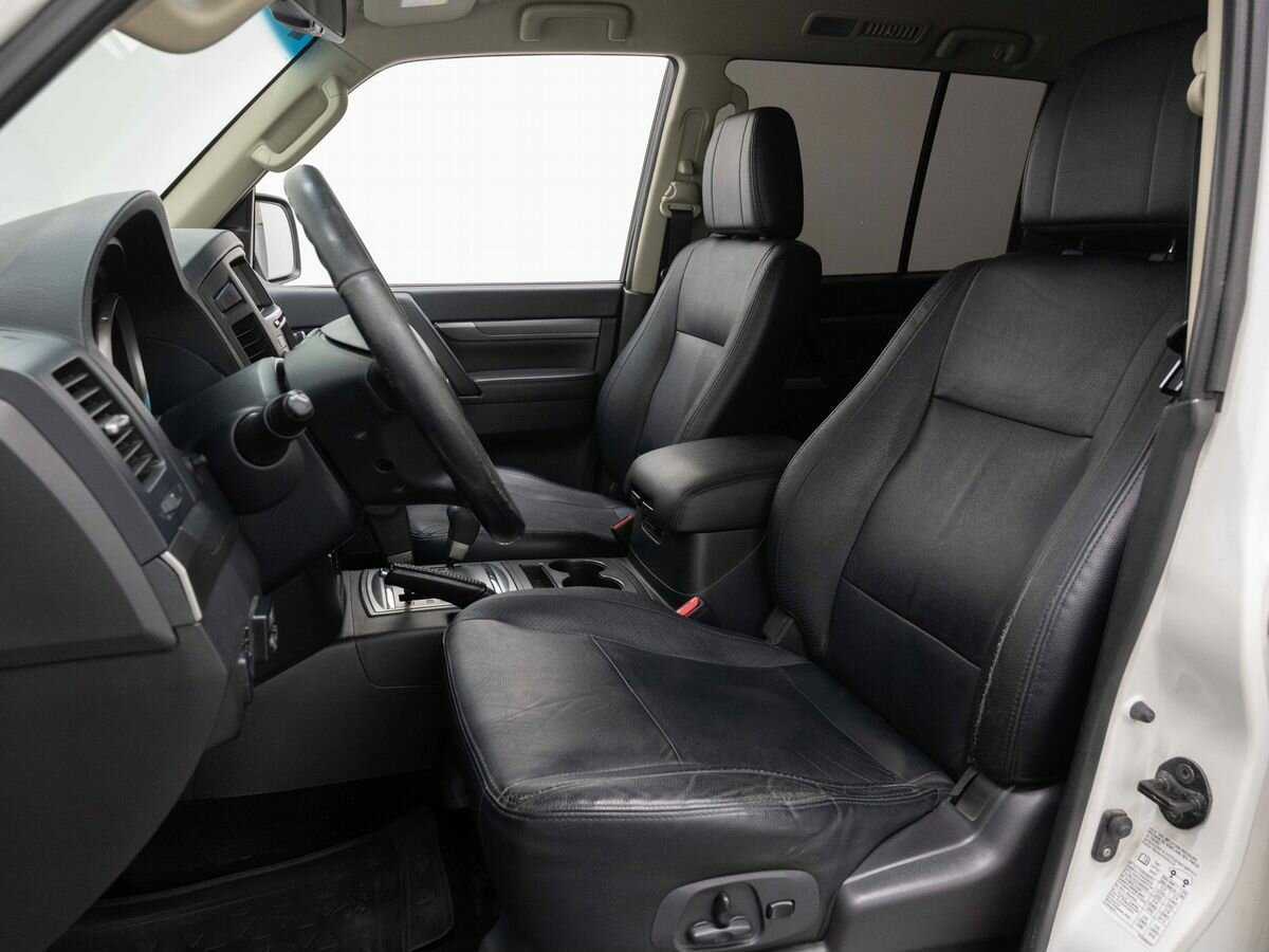 Mitsubishi Pajero, 2013 Фото №9