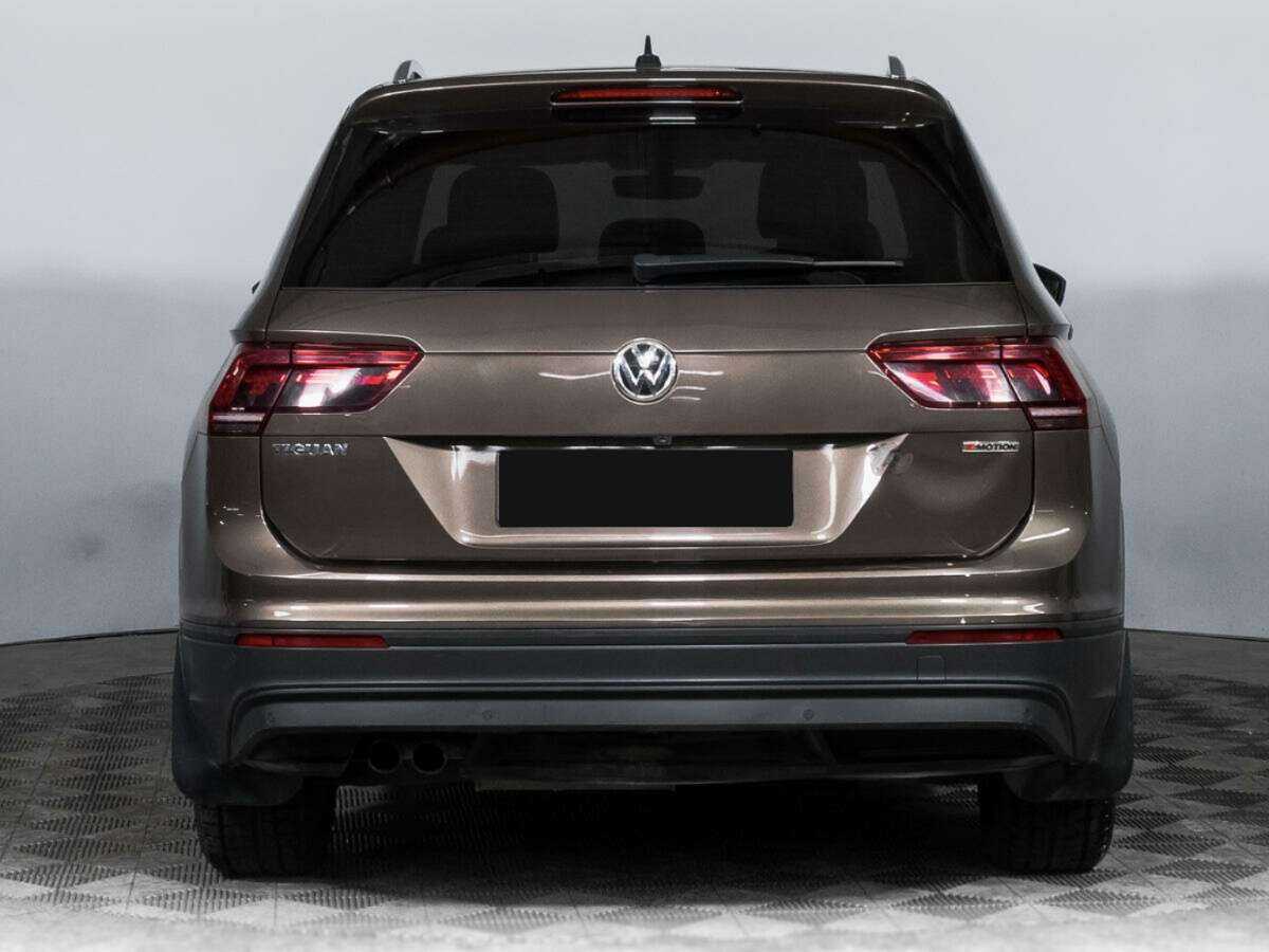 Volkswagen Tiguan, 2018 Фото №6