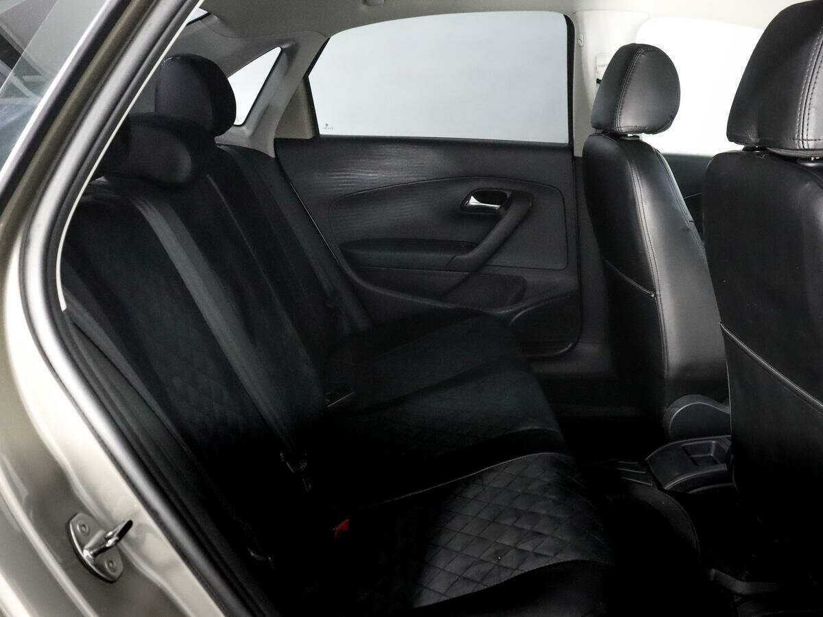 Volkswagen Polo, 2016 Фото №12