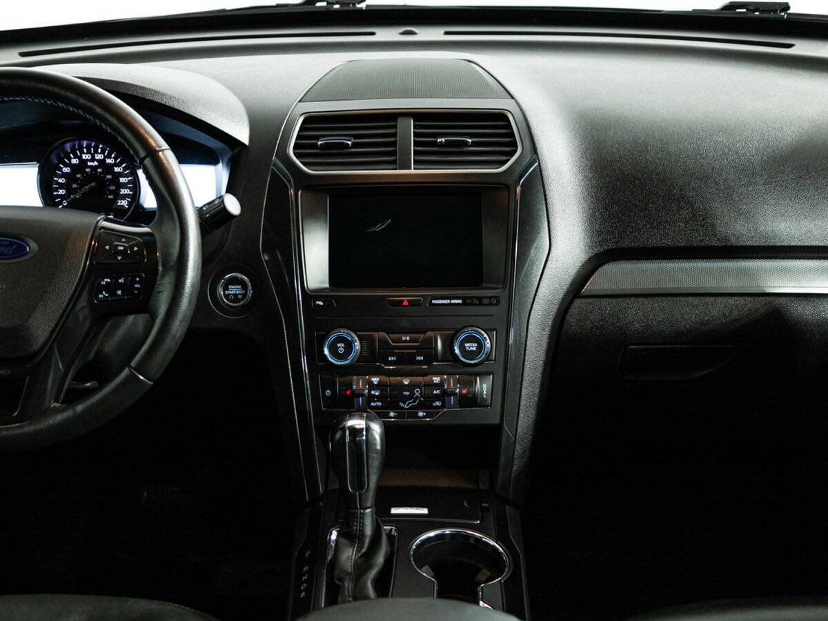 Ford Explorer V Рестайлинг 2, 2018 Фото №12