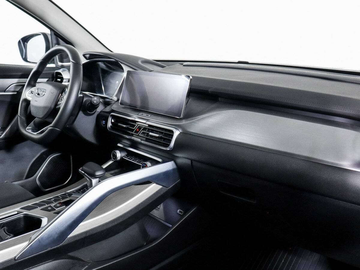 Geely Coolray, 2023 Фото №6