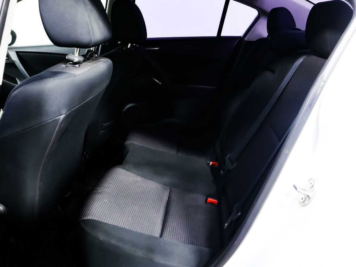 Mazda 3, 2012 Фото №12