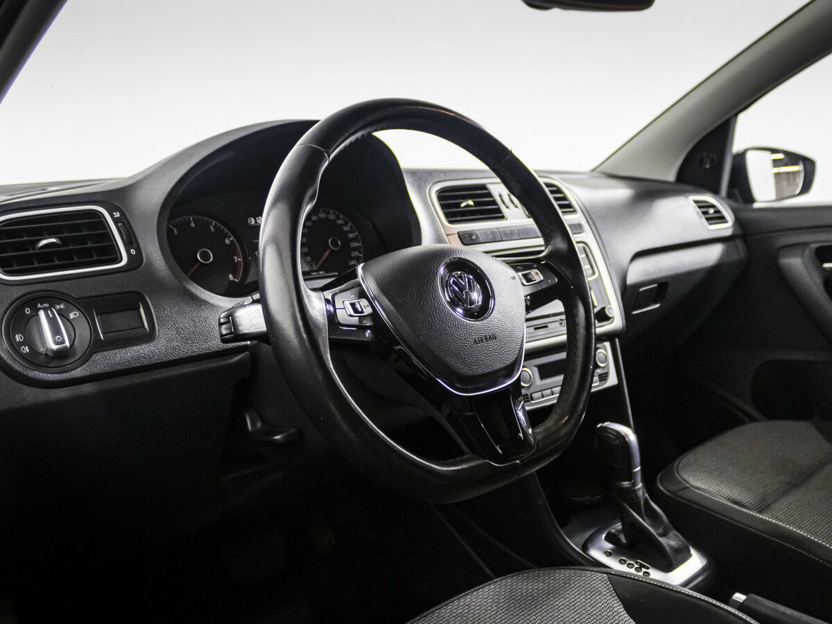 Volkswagen Polo V Рестайлинг, 2018 Фото №11