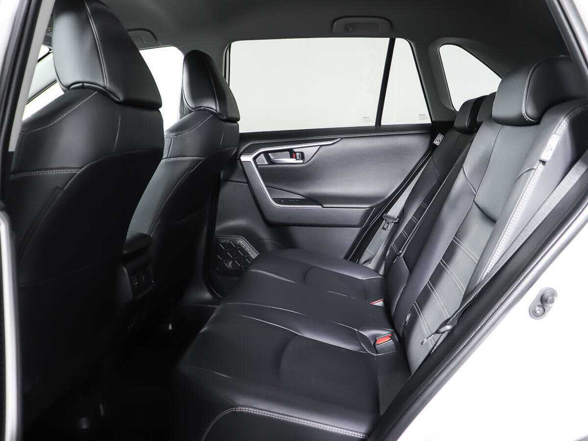 Toyota RAV4, 2020 Фото №10