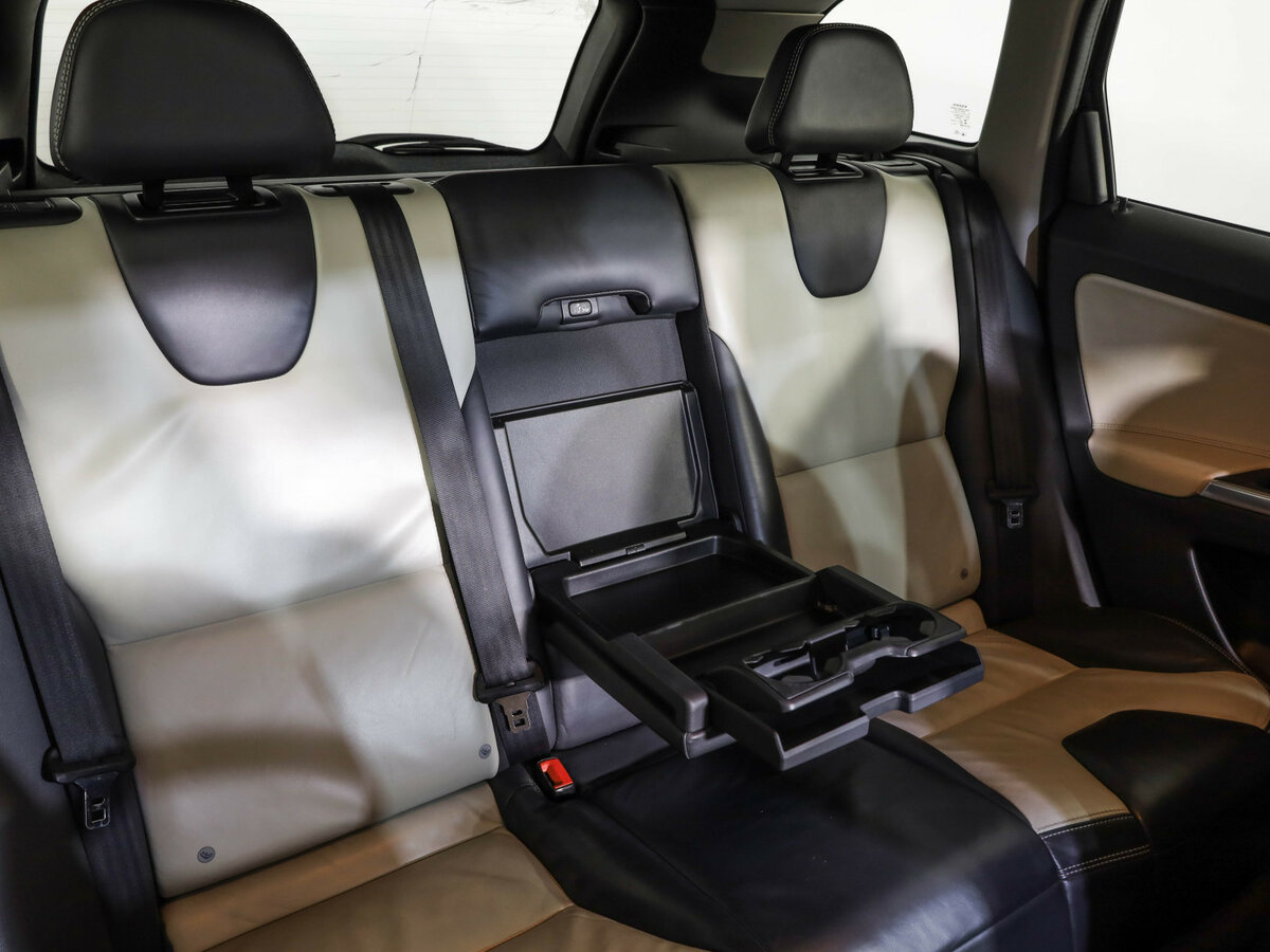 Volvo XC60 I Рестайлинг, 2013 Фото №24