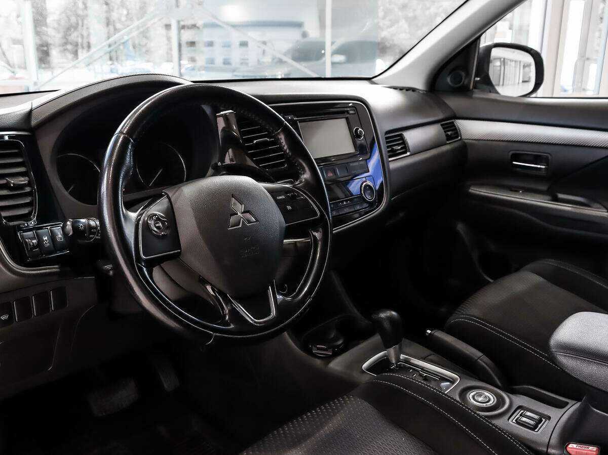 Mitsubishi Outlander, 2016 Фото №9