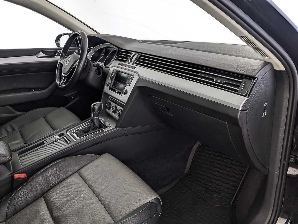 Volkswagen Passat, 2016 Фото №11