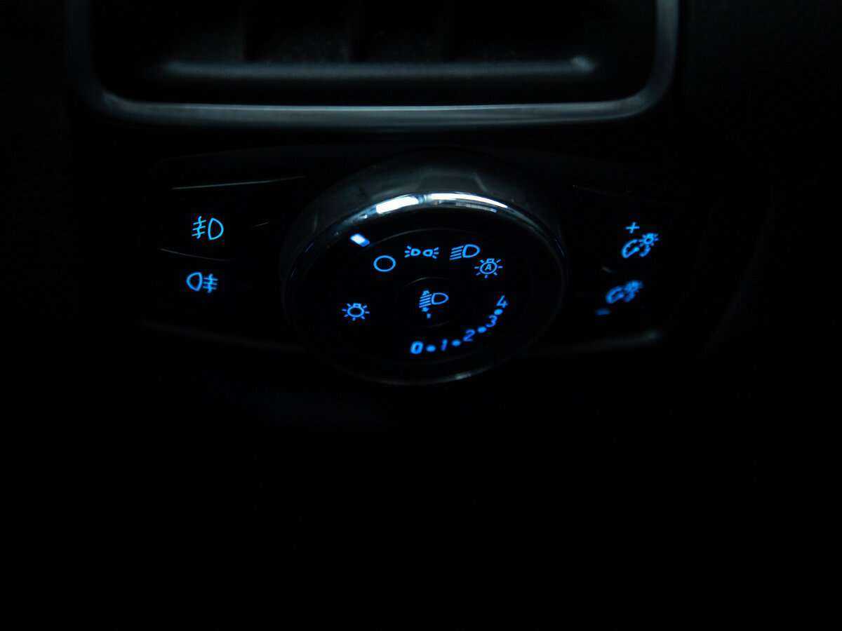 Ford Focus, 2012 Фото №13