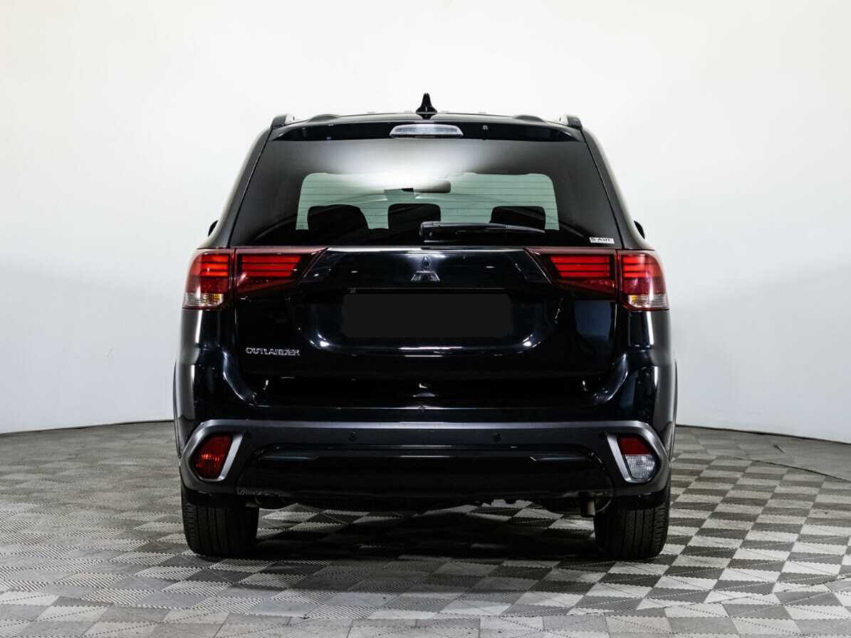 Mitsubishi Outlander, 2021 Фото №6