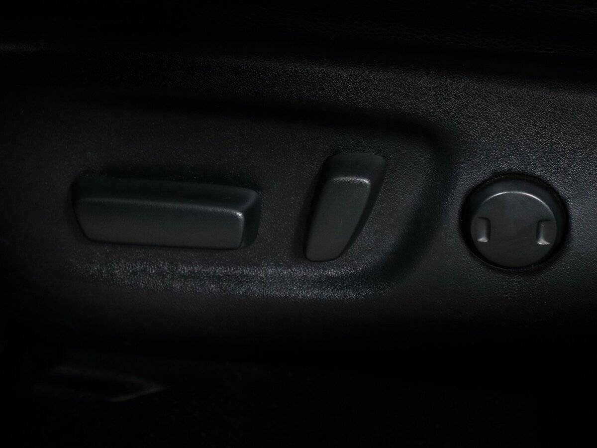 Toyota RAV4, 2017 Фото №17