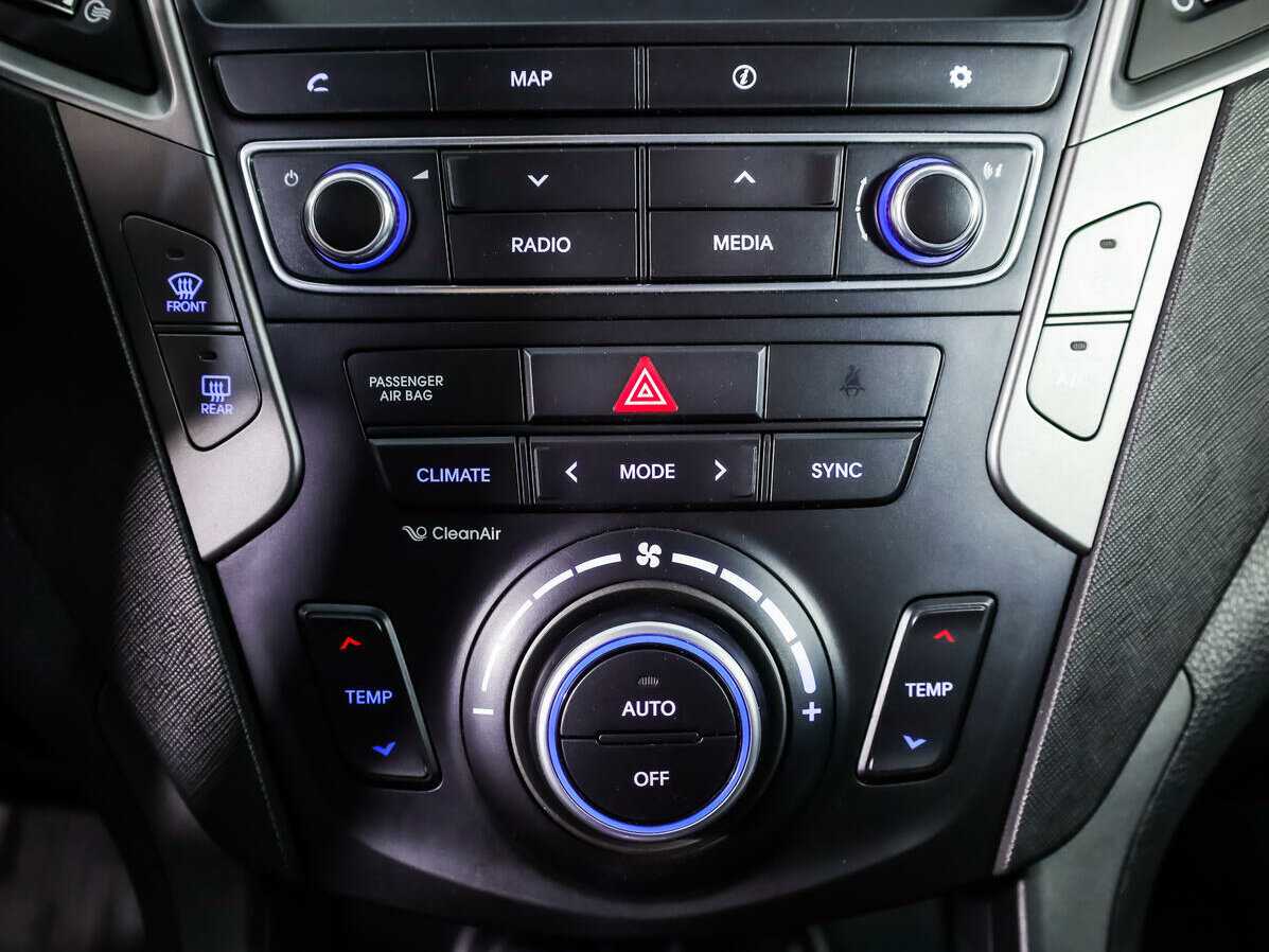 Hyundai Santa Fe Grand, 2017 Фото №14