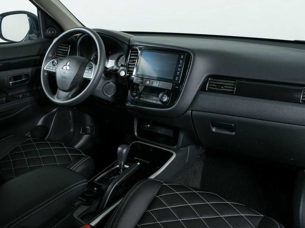 Mitsubishi Outlander, 2022 Фото №8