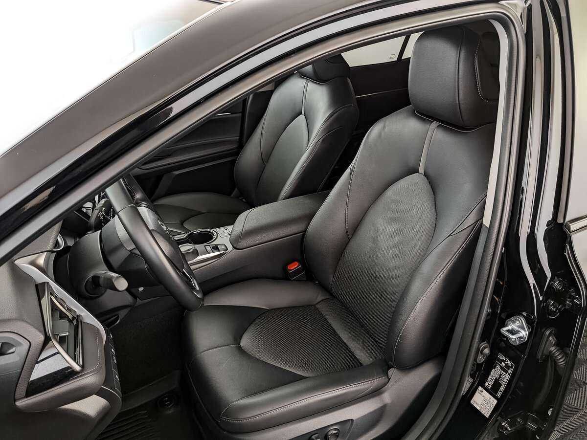 Toyota Camry, 2022 Фото №16