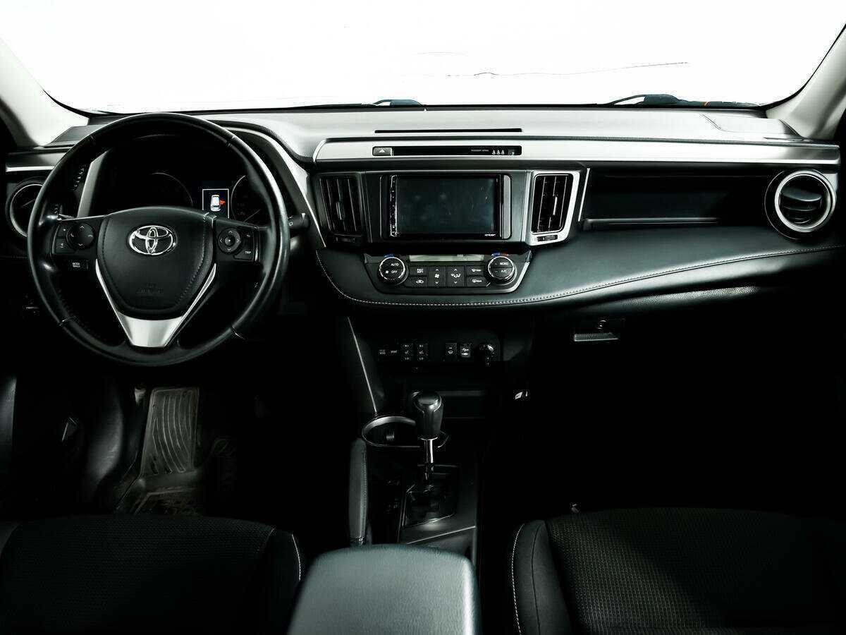 Toyota RAV4, 2018 Фото №11