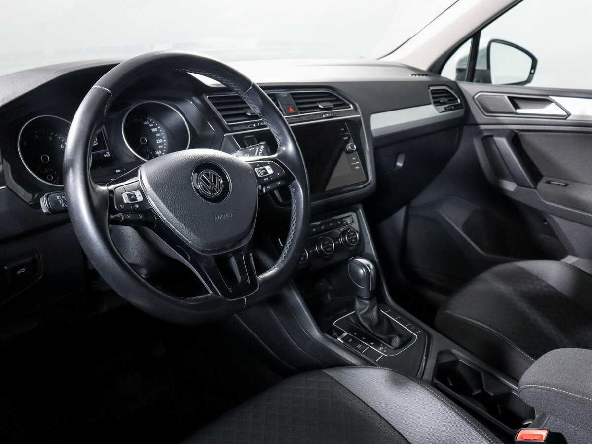 Volkswagen Tiguan, 2020 Фото №11