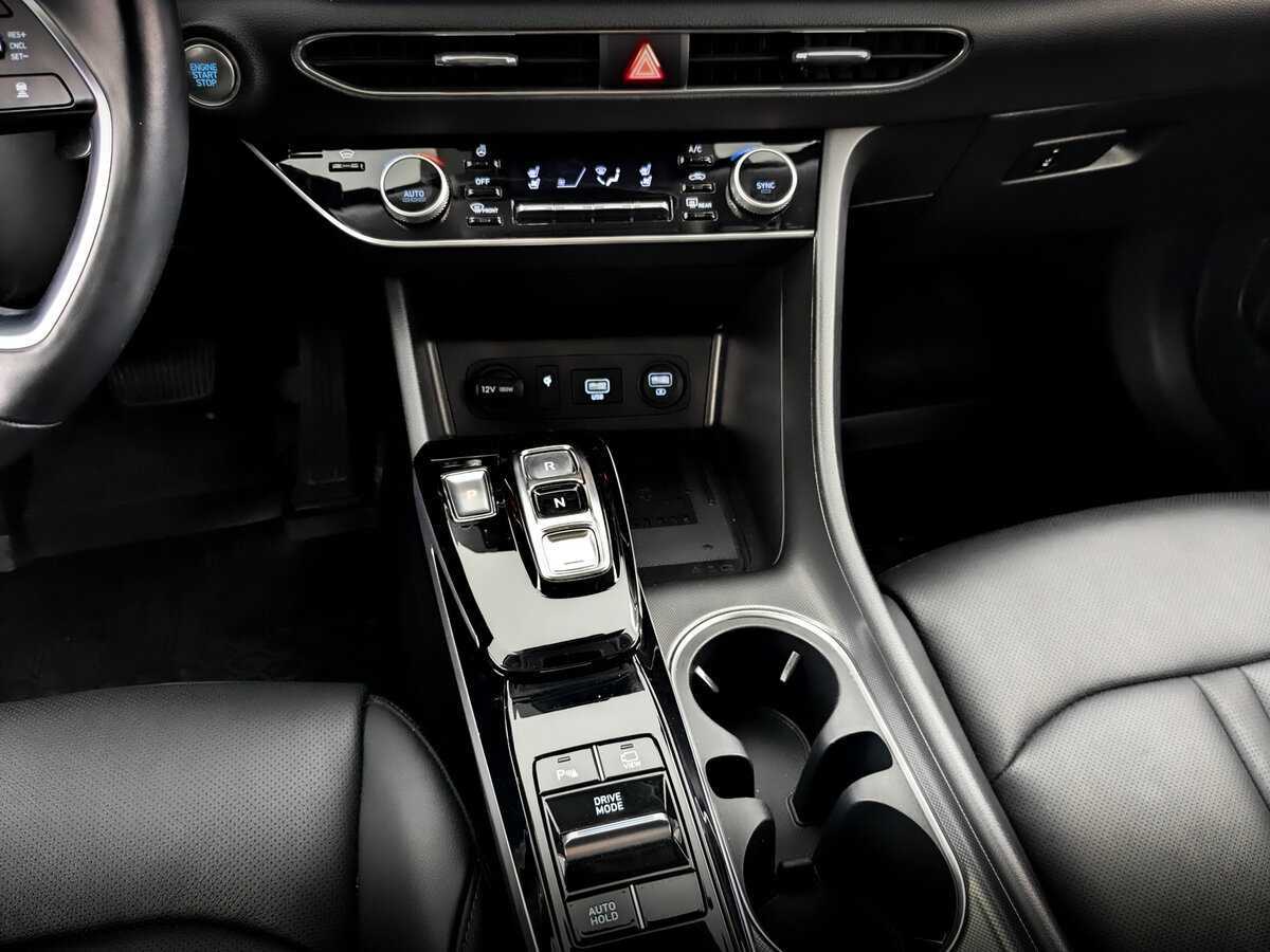 Hyundai Sonata, 2022 Фото №22