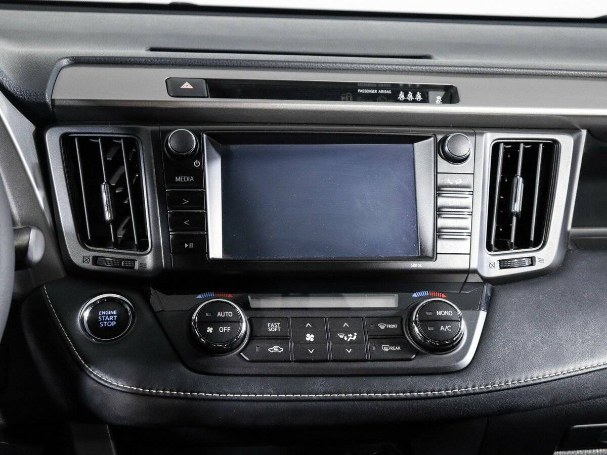 Toyota RAV4, 2017 Фото №13