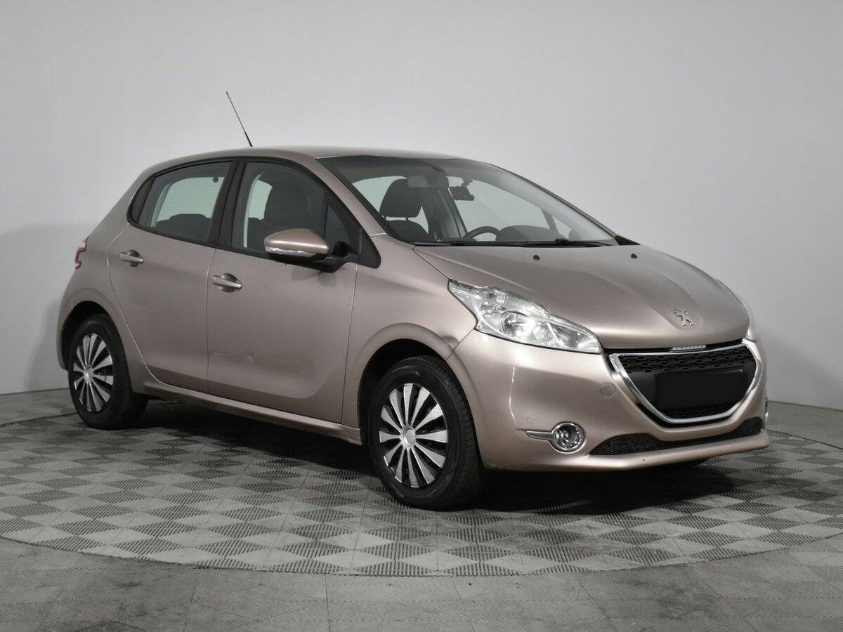 Peugeot 208, 2014 Фото №3