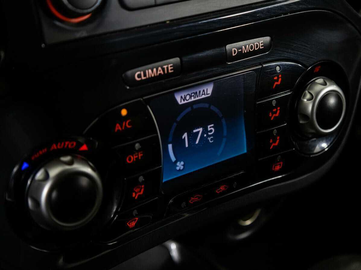 Nissan Juke, 2012 Фото №15