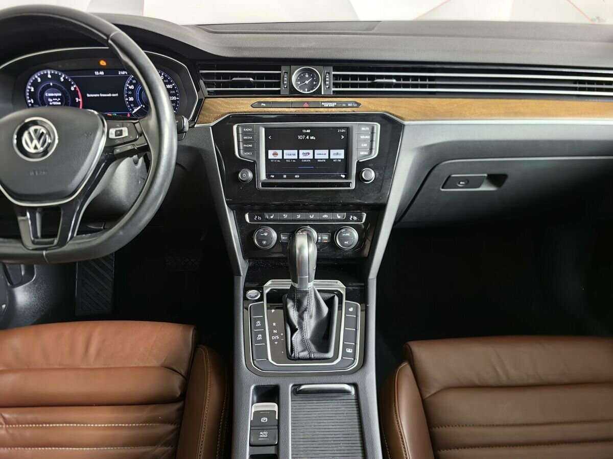 Volkswagen Passat, 2017 Фото №11