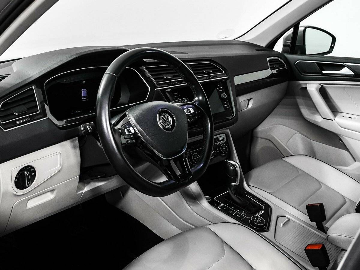 Volkswagen Tiguan, 2017 Фото №12