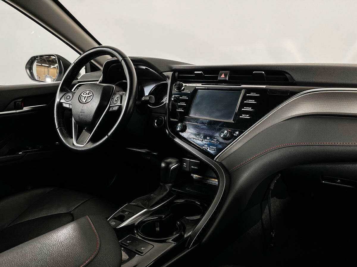 Toyota Camry, 2020 Фото №9