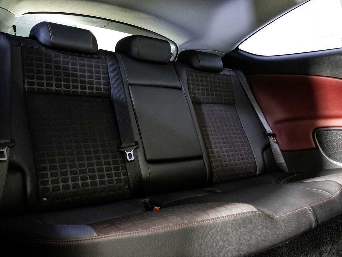 Opel Astra GTC, 2013 Фото №15