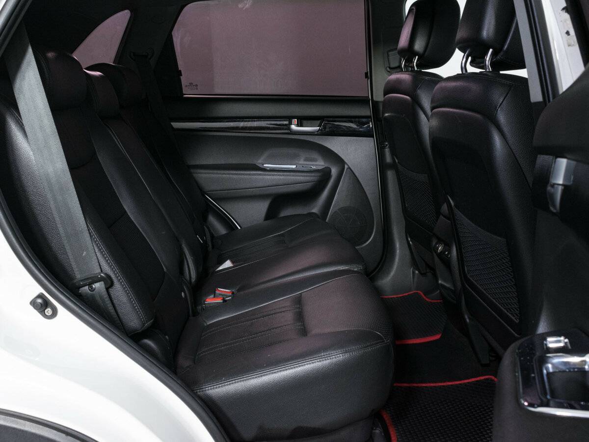 Kia Sorento, 2013 Фото №12