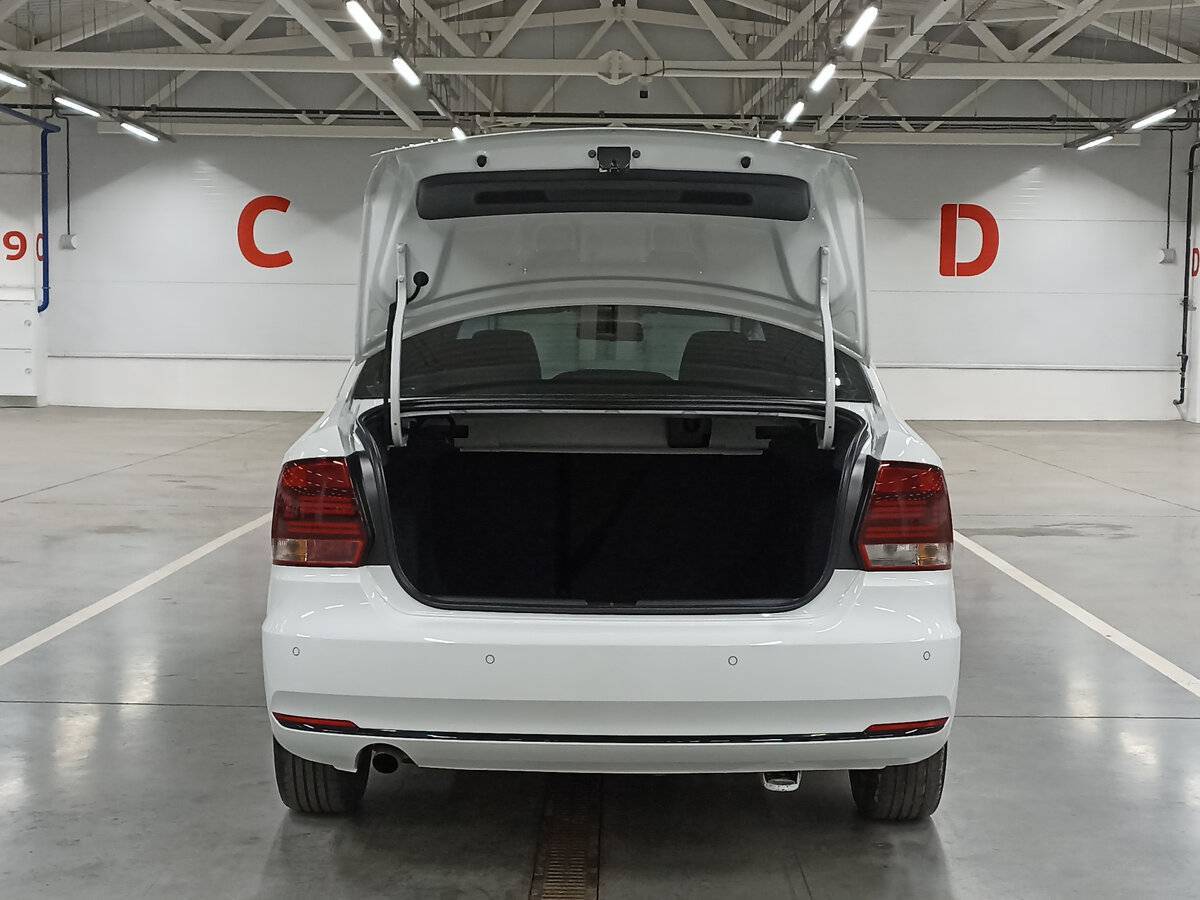 Volkswagen Polo, 2018 Фото №10