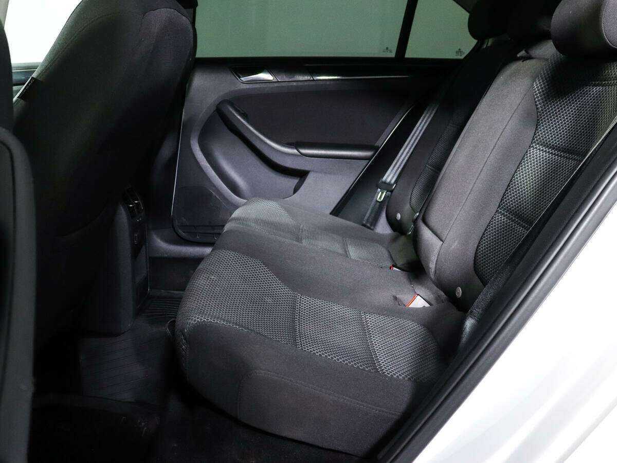 Volkswagen Jetta, 2016 Фото №9