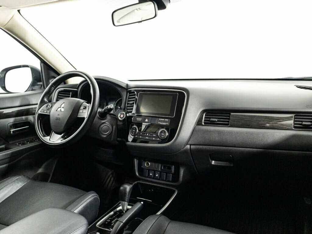 Mitsubishi Outlander, 2018 Фото №9