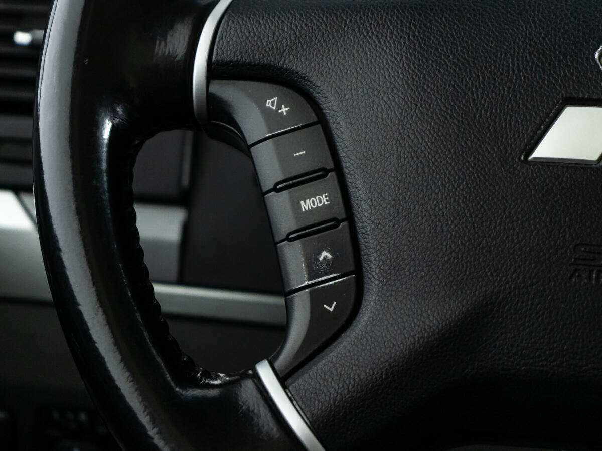 Mitsubishi Pajero, 2015 Фото №18