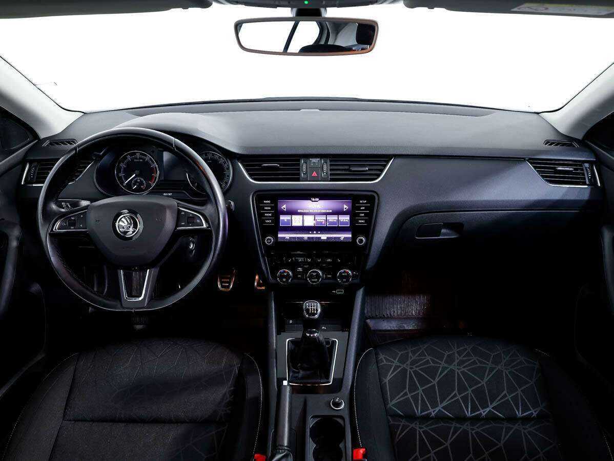 Skoda Octavia, 2018 Фото №12