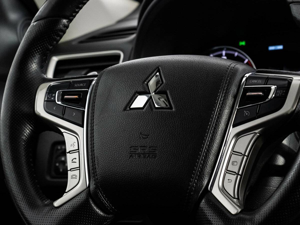 Mitsubishi Pajero Sport, 2017 Фото №13