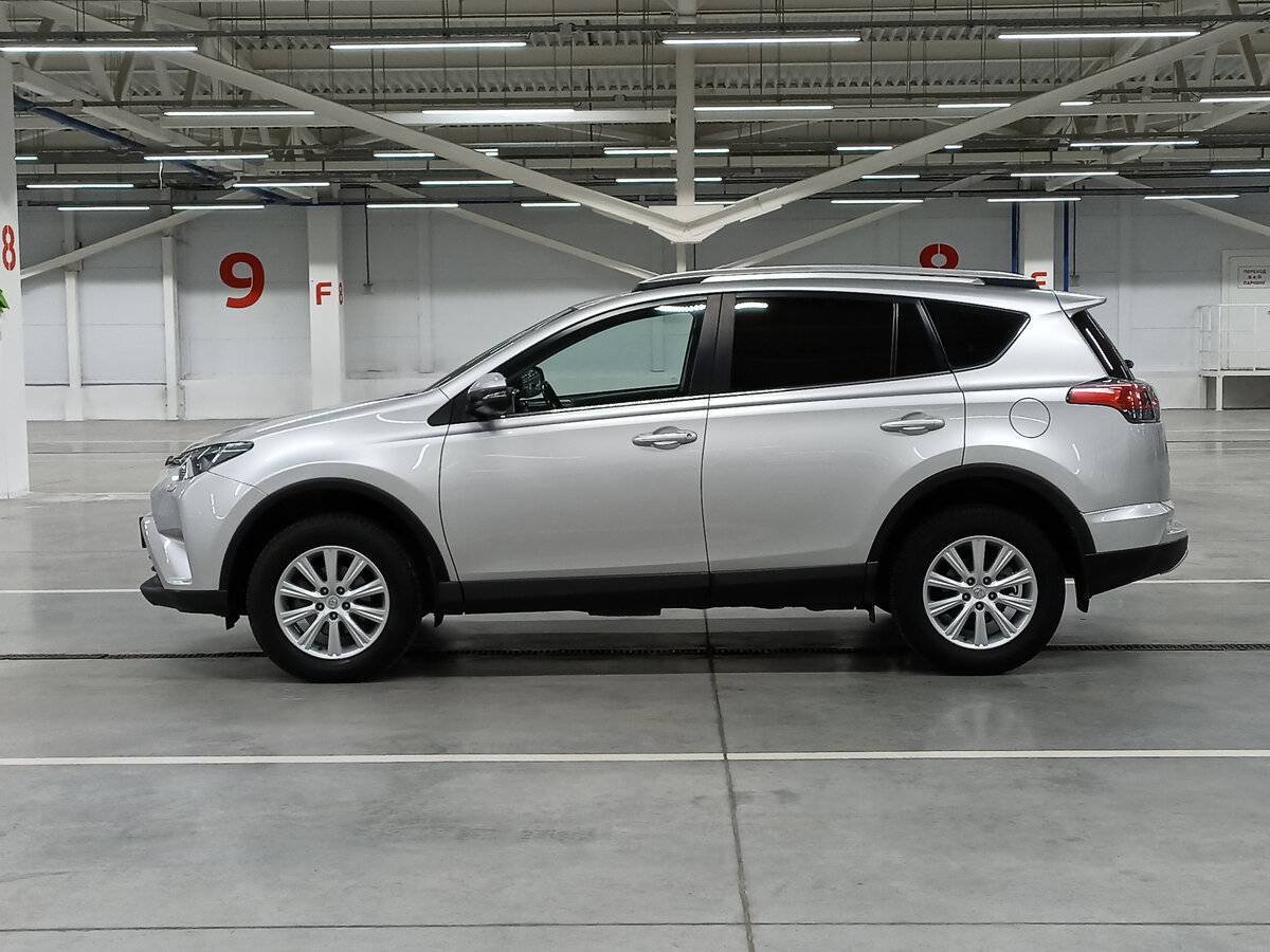 Toyota RAV4, 2019 Фото №8