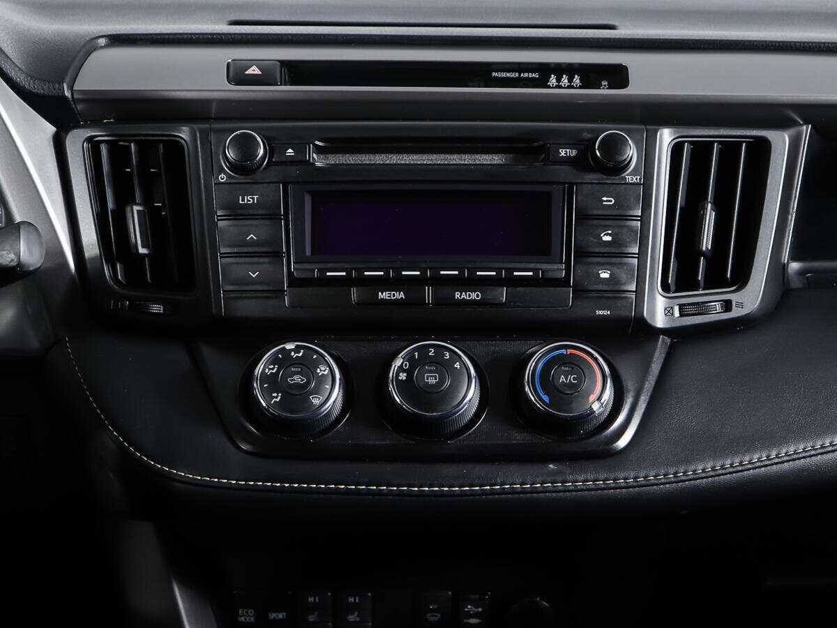 Toyota RAV4, 2016 Фото №12