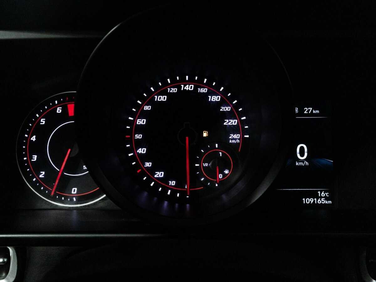 Hyundai Elantra, 2021 Фото №12