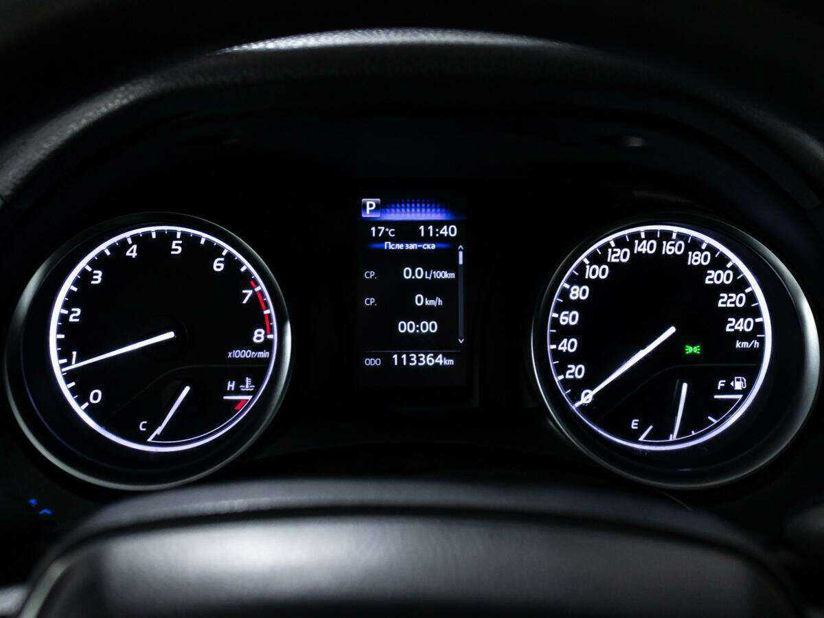 Toyota Camry, 2021 Фото №12