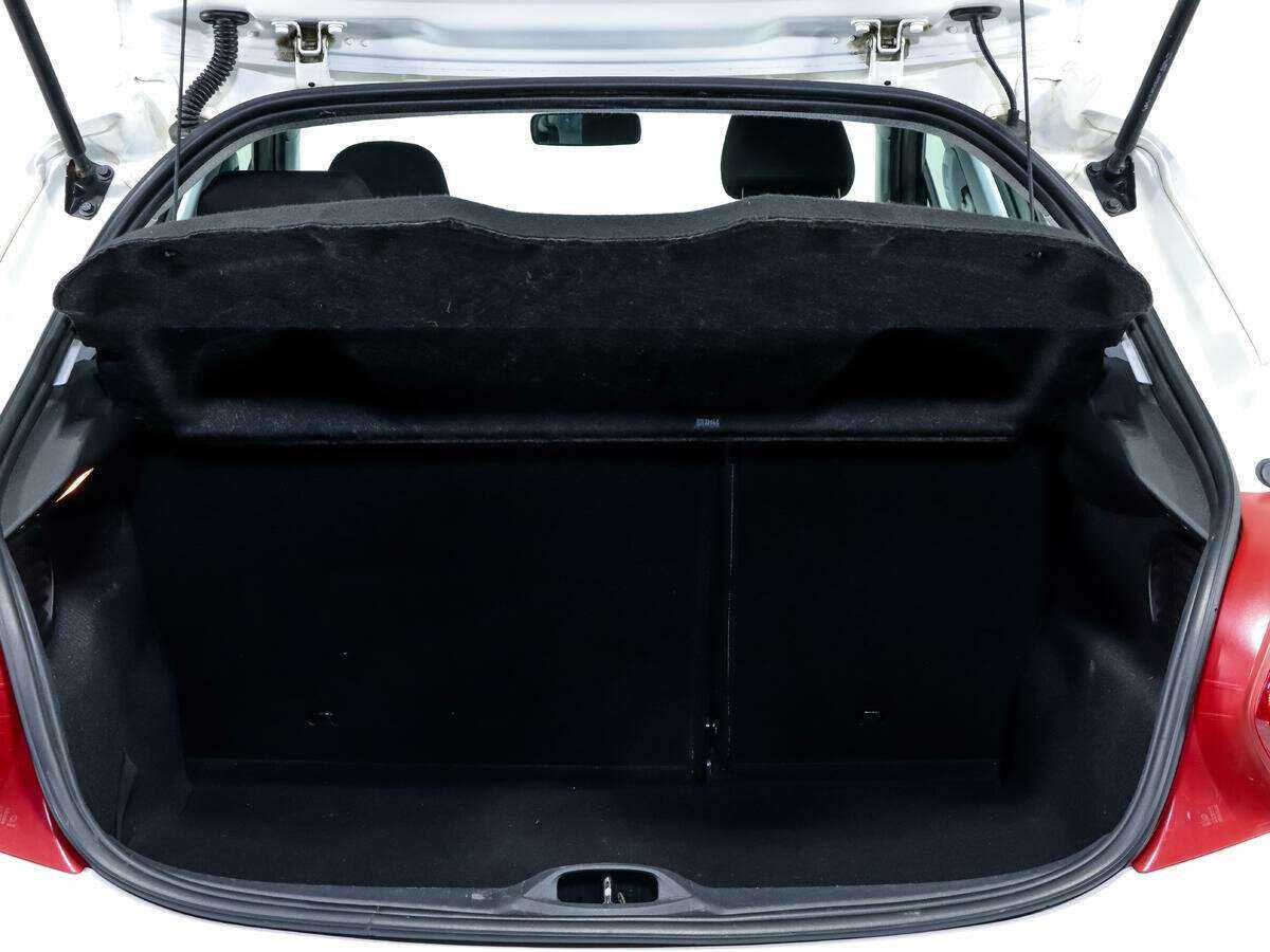 Peugeot 208, 2013 Фото №16