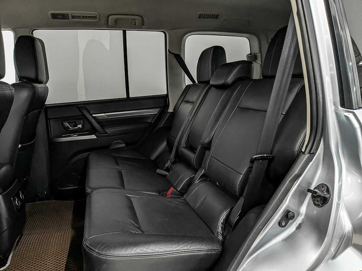 Mitsubishi Pajero, 2014 Фото №18