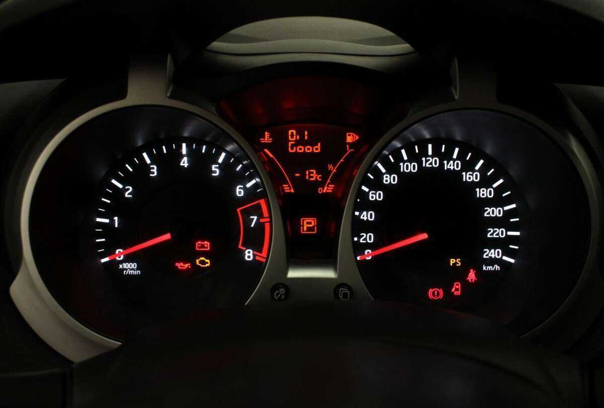 Nissan Juke, 2012 Фото №8