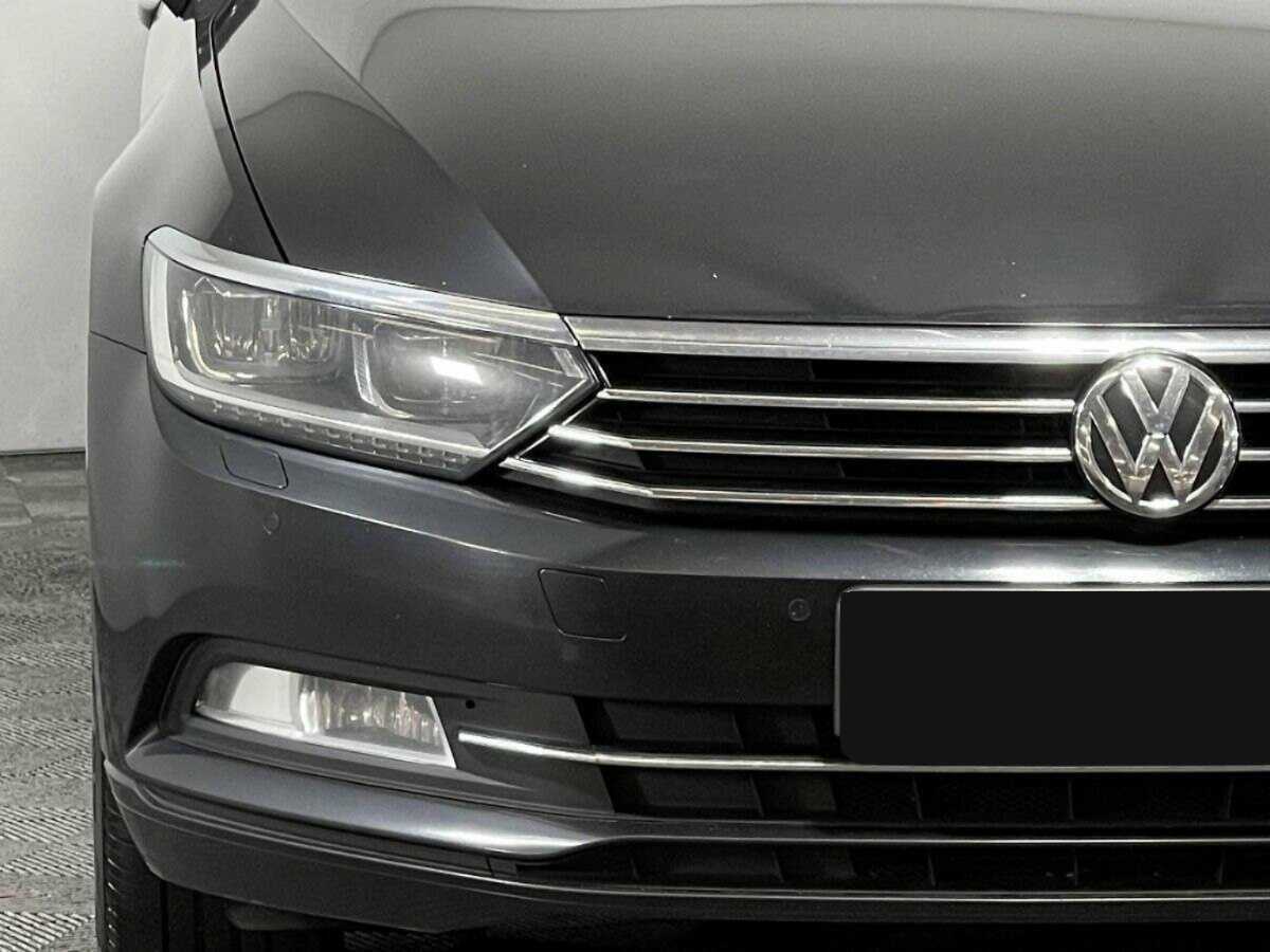Volkswagen Passat, 2018 Фото №13