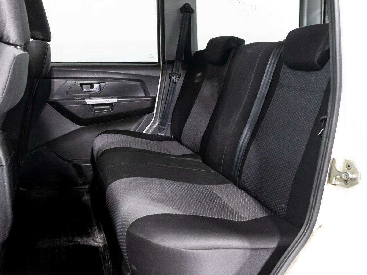 УАЗ Patriot, 2018 Фото №10