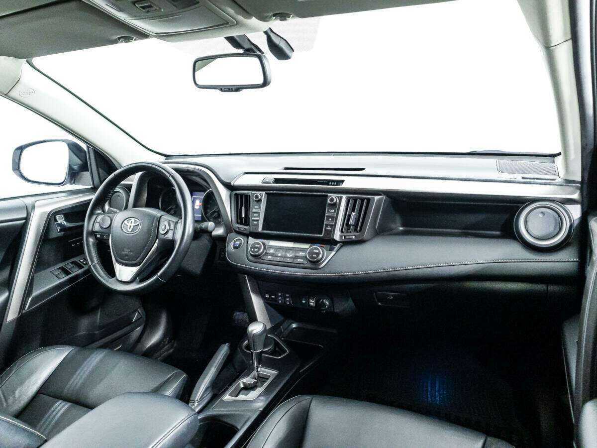 Toyota RAV4, 2018 Фото №9