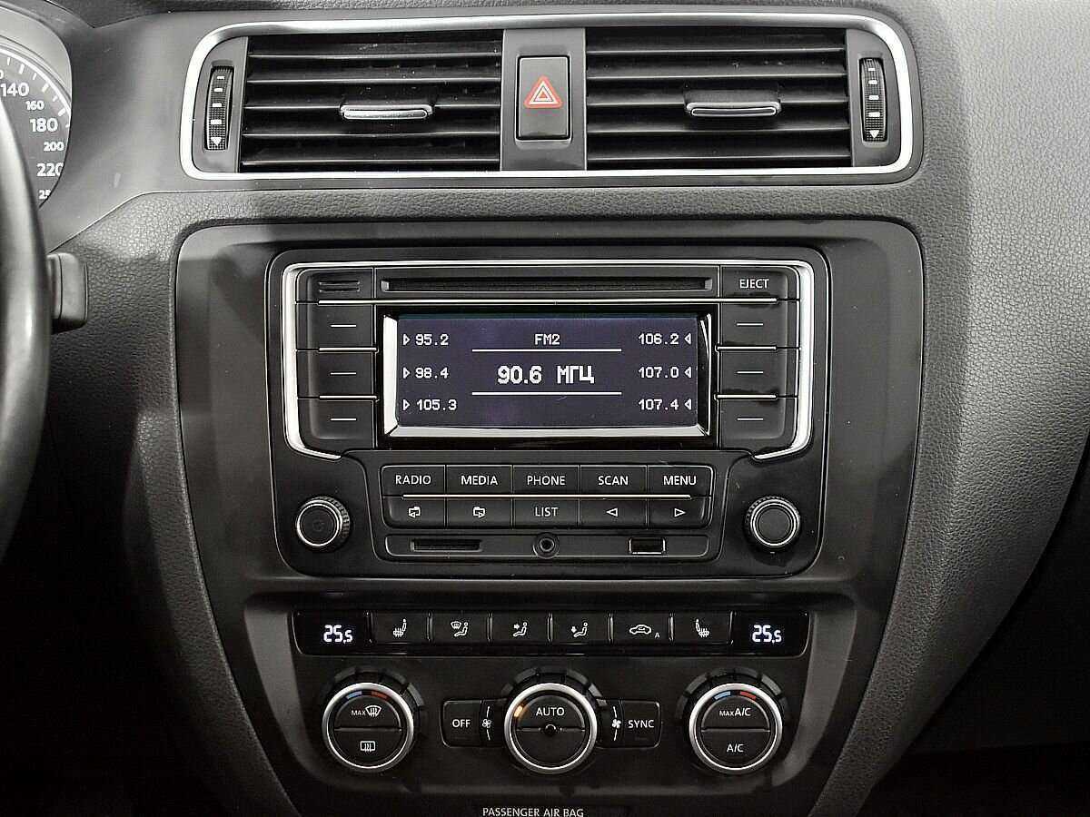 Volkswagen Jetta, 2014 Фото №12