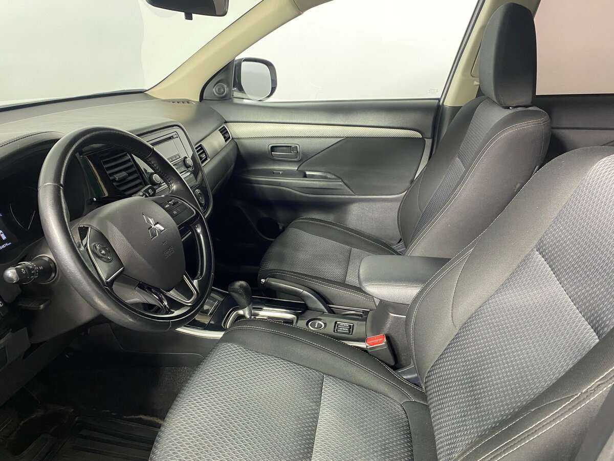 Mitsubishi Outlander, 2017 Фото №9